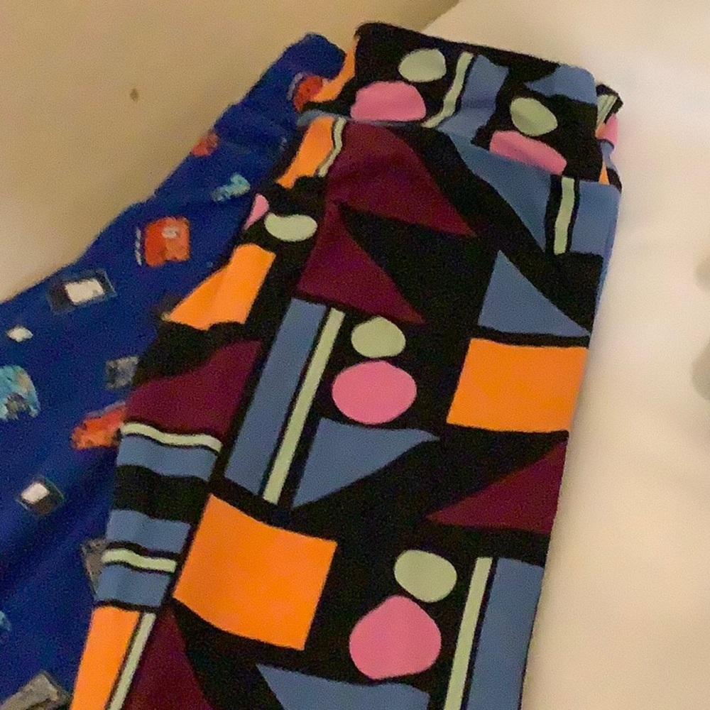 Lularoe Leggings Bundle Of 4 Os Size. B12 - image 7